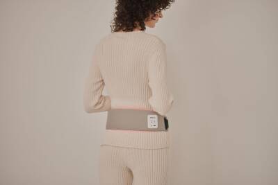 コリは光でほぐす時代へ。光温熱LED搭載のリカバリーデバイス『LUMICARE』シリーズを発売