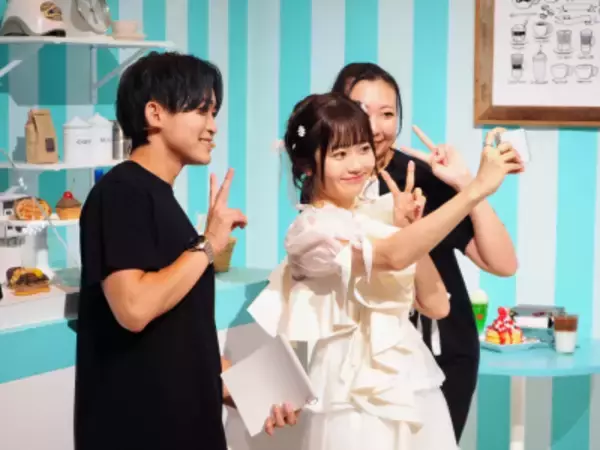 「折りたたみスマホのパイオニア「Samsung」が自撮り革命！『Galaxy Z Flip5』新製品発表会」の画像