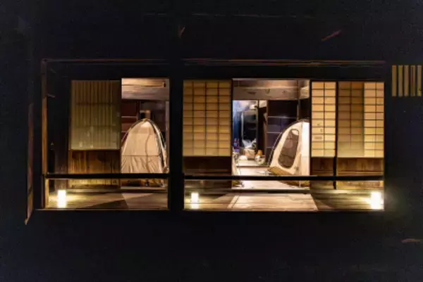 日本民家集落博物館の『古民家ナイトキャンプ』2025/11/22(土)-11/23(日)に開催！10/27(月)より募集開始 ～秋の夜長に、重要文化財に泊まれる特別な体験～