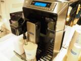 「自宅がカフェに！デロンギの全自動コーヒーマシンのある生活トークショー＆体験イベント開催」の画像4