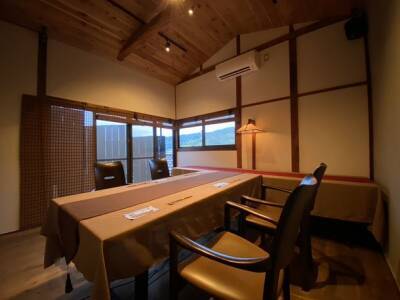 熱海の別荘地・西山に一軒家レストラン 「YOFUKASHI」オープン！ 完全予約貸切制の“セカンドダイニング”誕生