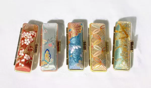 「古都鎌倉から成人を迎える皆様へ、人生の門出を祝う「判始めの儀式」鎌倉はんこが新成人向けに限定「鎌倉彫印鑑」を販売」の画像