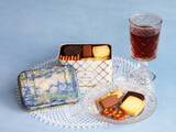 「ブルボン、株式会社レーマンから新商品　見た目にも気品あるクッキーギフト「コフレトワール」を5月14日(木)に新発売！」の画像1