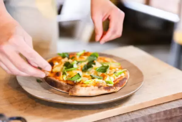 「桜・新緑・春紅葉・雪山、4つの季節が一度に交差する、春のニセコへ。ニセコユナイテッドのリフト券が最大半額　5月6日まで営業予定！」の画像