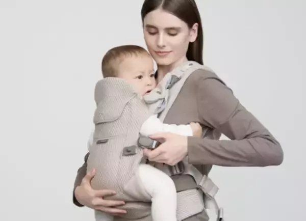 「日本製の快適設計抱っこひも「BABY CARRIER ON Pittoresk」全国のアカチャンホンポで5月29日(金)より販売開始」の画像