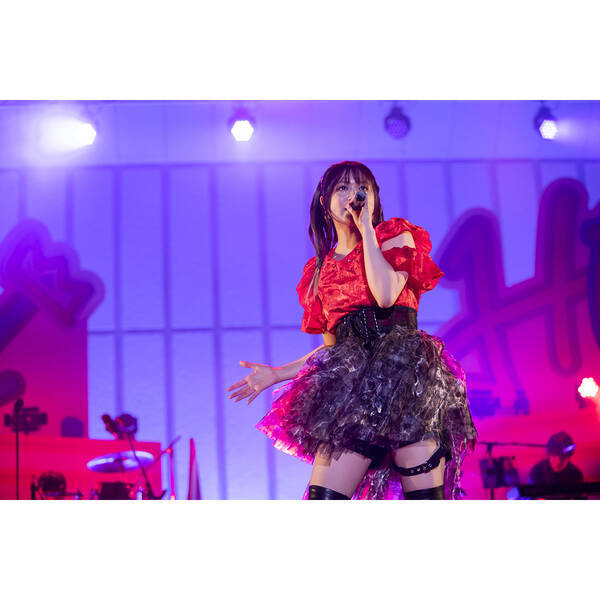 今だけの輝きが詰まった愛すべき瞬間 鈴木このみ 10th Anniversary Live Lovely Hour オフィシャルライブレポが到着 22年10月2日 エキサイトニュース