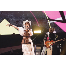 水樹奈々、約3年ぶりのライブツアーを完走！「NANA MIZUKI LIVE HOME 2022」ファイナル公演オフィシャルライブレポートが到着！
