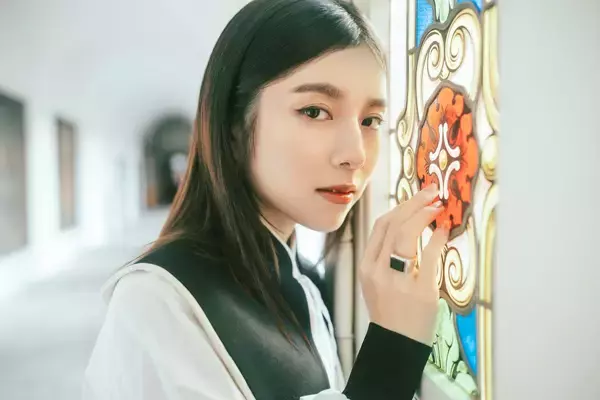 milet、3月4日発売のパッケージシングル「The Story of Us」ジャケット写真および新アーティスト写真を初公開！