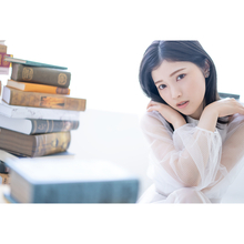 石原夏織 9枚目のシングル「夢想的クロニクル」から最新のアーティスト写真とジャケット写真を公開！