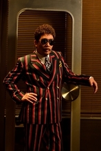 鈴木雅之、TVスペシャル『かぐや様は告らせたい 大人への階段』オープニング主題歌「アブナイキオク」配信リリース！