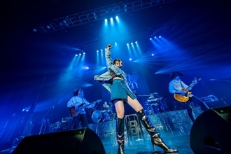 May'n、アーティストデビュー20周年記念ライブツアー『THE BEST of May'n」』、30曲越えの大ボリュームライブのオフィシャルレポートが到着！