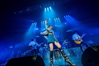 May'n、アーティストデビュー20周年記念ライブツアー『THE BEST of May'n」』、30曲越えの大ボリュームライブのオフィシャルレポートが到着！