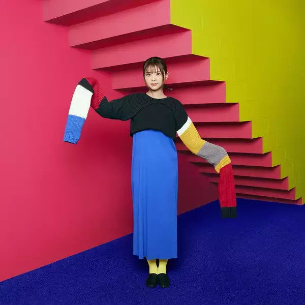 吉岡聖恵の新曲「凸凹」CDシングル発売が6月15日に決定！TVアニメ『カッコウの許嫁』のキャラクターが登場する描きおろしダブルジャケット仕様に加え、DVD付属の豪華仕様に！