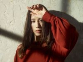 Uru、シングル「プラットフォーム」（TVアニメ『永久のユウグレ』OPテーマ）収録曲「愛」ミュージックビデオを公開！