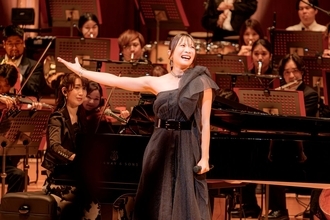 May&#039;n、20周年記念シンフォニックコンサート『May&#039;n 20th Anniversary Symphonic Concert 「TWENTY Around for You」』オフィシャルレポートが到着！