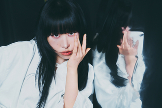 原点回帰のような1曲に――紫 今、TVアニメ『左ききのエレン』エンディングテーマ「New Walk」リリースインタビュー