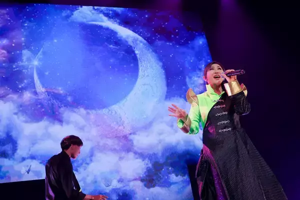 「高橋洋子『YOKO TAKAHASHI EVANGELION ultimate Live「月十夜」』オフィシャルレポが到着！」の画像