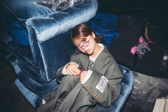 asmi、TVアニメ『レプリカだって、恋をする。』EDテーマ「あわ」4月8日配信リリース決定！