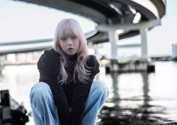 藤川千愛、TVアニメ『死亡遊戯で飯を食う。』EDテーマを担当＆1月7日にデジタルシングルとしてリリース！さらに3月4日に待望のフルアルバム発売決定！