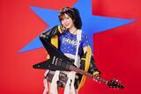 「愛美、初となるEP「AIM STAR」を10月14日に発売！ジャケット写真＆新アーティスト写真公開、アジアツアーも開催決定！」の画像1