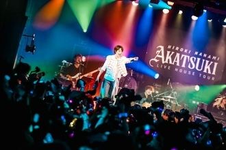 七海ひろき、自身初のライブハウスツアーを完走！ツアーファイナルの恵比寿 LIQUIDROOM公演をレポート！