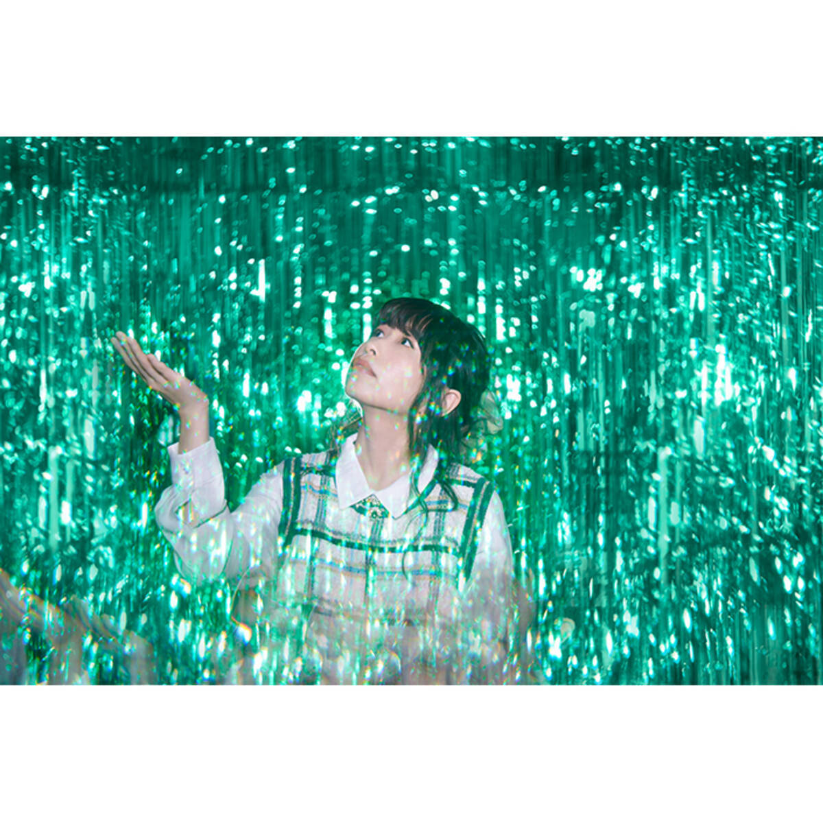 やなぎなぎ アルバム エメラロタイプ 発売記念特番がニコ生で配信決定 羽音たらく氏がキャラクターを描いたアルバム収録曲 アウトサイダー Mv フルver も公開 年12月3日 エキサイトニュース やなぎなぎ アルバム エメラロタイプ 発売記念特番がニコ生で配信決定 羽音たらく氏がキャラクターを描いたアルバム収録曲 アウトサイダー Mv フルver も公開 年12月3日 エキサイトニュース