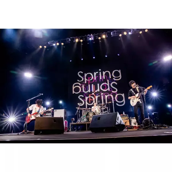 UNISON SQUARE GARDEN、10月6日発売のライブ映像「Revival Tour “Spring Spring Spring”」初回生産限定盤 特典映像に新曲「Nihil Pip Viper」レコーディングドキュメンタリーを収録！