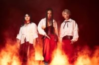 女王蜂、「01」「02」がTVスペシャル『アンデッドアンラック Winter編』主題歌に決定！