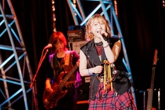 安野希世乃『5th LIVEツアー2025～僕らの、雨が、やむまで。～』オフィシャルライブレポートが到着！