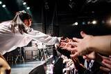 「デビューから20年の軌跡を刻む、名曲連なるライブに――！玉置成実、20周年イヤーを締め括る“Nami Tamaki 20th Anniversary LIVE -Focus-”レポート」の画像8