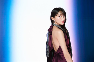 Himika Akaneya（茜屋日海夏）が自身の“武器”を通じてまとわせた、きれいさと切なさ――「予感の途中 Prod. ☆Taku Takahashi (m-flo)」リリースインタビュー