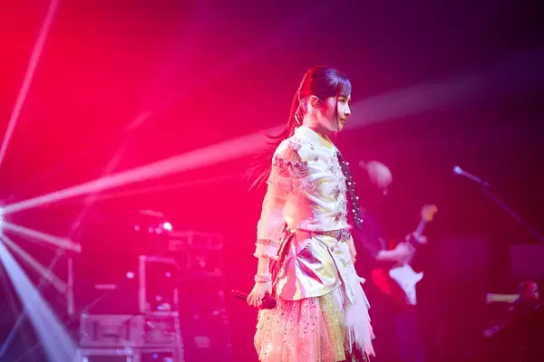 ライブラストではファンと次の約束も！岬 なこ、2ndアルバムを引っ提げて開催した“岬なこ 2nd Live Tour Reflection”レポート