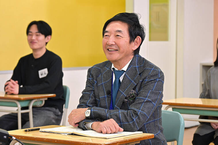 「給料と頑張りは関係がない」キングコング西野亮廣がズバリ語った"給料を上げる方法"に視聴者衝撃「もっと早く知りたかった」＜日曜日の初耳学＞