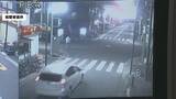 「「大きい音を聞いて振り返ったら事故」白いステーションワゴンがバイクひき逃げ　バイクの男性はろっ骨折るなどの重傷　大阪・生野区の交差点」の画像1