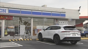 コンビニに女子中学生もろとも車突っ込む　運転の70歳男性「ブレーキとアクセルを踏み間違えた」　女子中学生はガラスの破片で肩など出血も軽傷　滋賀・守山市