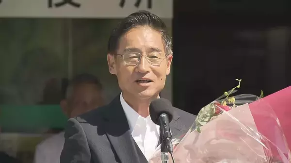 和歌山市・尾崎太郎新市長（61）が初登庁　「笑顔で元気に」市議や県議会議長を経て初当選　前市長は病気などを理由に今期限りで退任