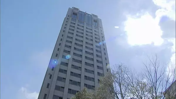 車に放火→建物の一部を焼損させたか…４４歳・無職の男を逮捕　３月にも車のワイパー折り損壊させたとして逮捕