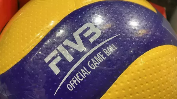 【バレーボール・女子】アジア選手権のメンバー１４人が決定　石川真佑主将や和田由紀子選手らVNLでの主力のほか20歳の秋本美空選手もメンバー入り　アクバシュ監督「プレッシャーに負けない選手とともに、チーム一丸となって目標達成したい」