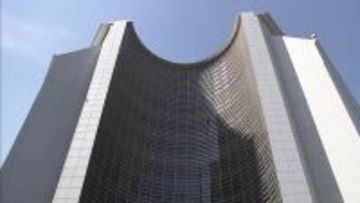 「自転車走行中に警察官に背後から服をつかまれ転倒し膝に後遺症」40代男性が訴え　警察官の違法な職務質問などとして提訴へ