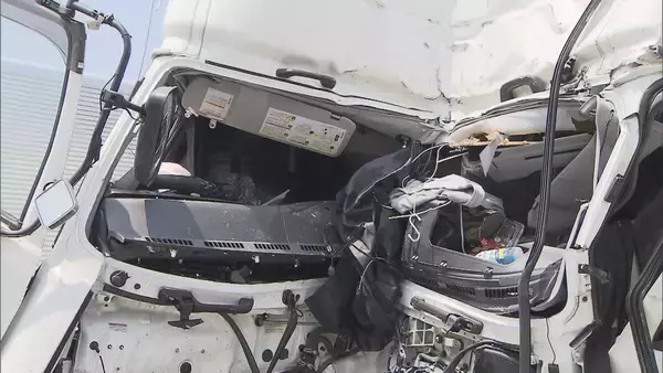 「路肩に停車中の大型トラックに中型トラック追突…さらに別の大型トラックも突っ込む　男性2人重傷　滋賀・名神高速」の画像