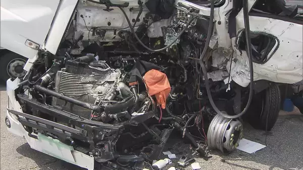 「路肩に停車中の大型トラックに中型トラック追突…さらに別の大型トラックも突っ込む　男性2人重傷　滋賀・名神高速」の画像