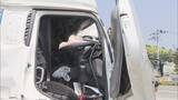 「路肩に停車中の大型トラックに中型トラック追突…さらに別の大型トラックも突っ込む　男性2人重傷　滋賀・名神高速」の画像14
