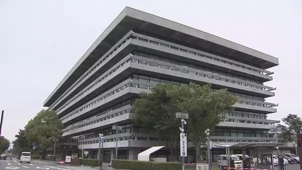 バイクのレッカー作業していた男性　後続のトラックにはねられ死亡　トラック運転の男を逮捕　奈良・西名阪道