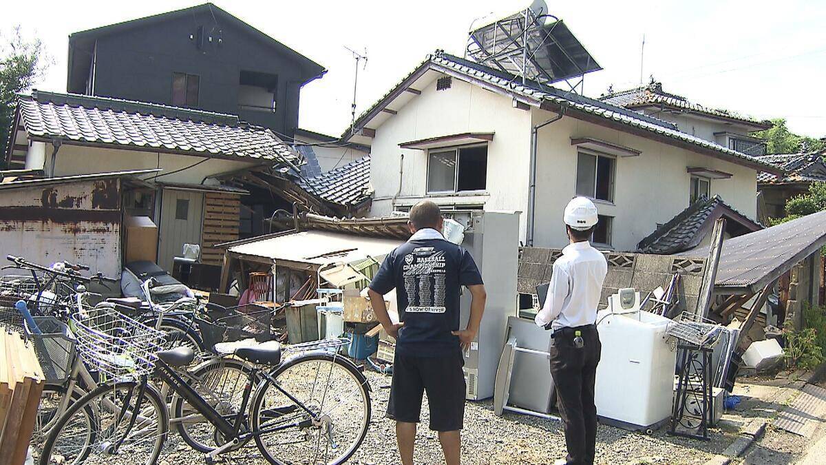 「もうダメかなと…」熊本地震で1階が全壊した実家 「助けてくれ」絶望のなか聞こえた父の声…地域住民がチェーンソーを手に繰り広げた“2時間の救出劇”