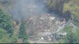 「京都・亀岡市山中の寺で火災 山林にも延焼か消火活動中 住職の90代男性がやけど」の画像1