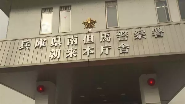 【速報】トラックでミニパトに複数回追突 55歳の男を逮捕 「パンクしたトラック」は盗難車両か