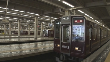 【阪急見合わせ】発生2時間後に運転再開 神戸線の踏切で人身事故 4万9000人に影響し大幅なダイヤの乱れ