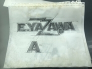 伝説の「E.YAZAWA」ロゴは、この手描きのラフデザインから始まった！ 展示会『俺　矢沢永吉』、横浜に降臨