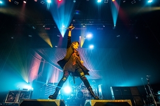 GLAY、20年ぶりの『HEAVY GAUGE』ツアーを完走！「今日が最後のファイナルだ！」（TERU）