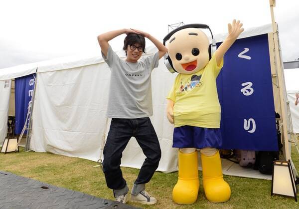 マルコメくんが くるり 岸田繁と 発酵 ポーズ 音楽ファンをざわつかせたコラボ曲 酵母ちゃん も大好評 19年9月24日 エキサイトニュース